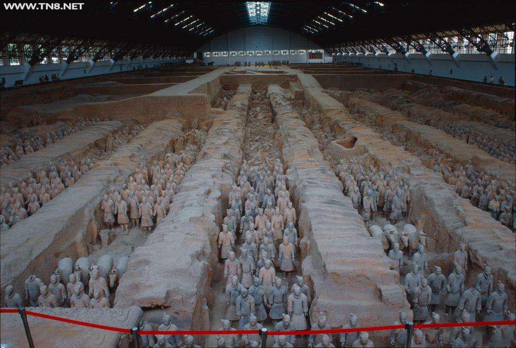 兵马俑1号坑.jpg 兵马俑1号坑.jpg